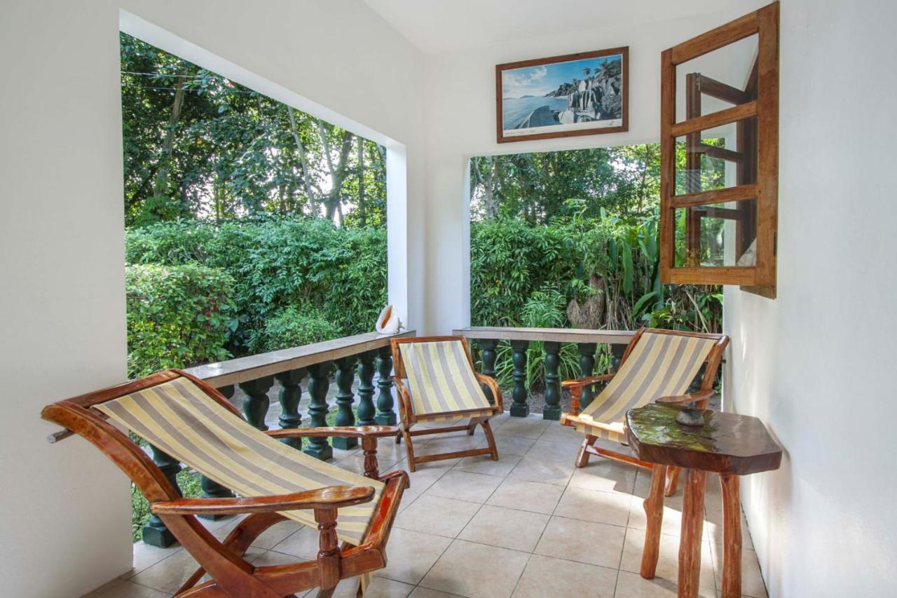 Tannette Villa La Digue Exterior photo